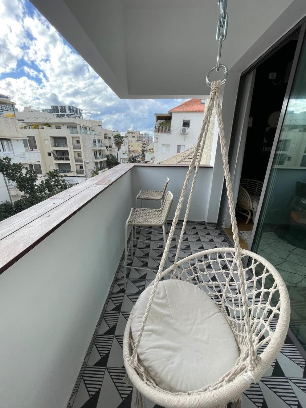 Апартаменты Loft Boutique With Balcony Тель-Авив Экстерьер фото